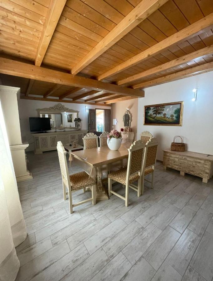 Il Casale Villa Budoni Buitenkant foto