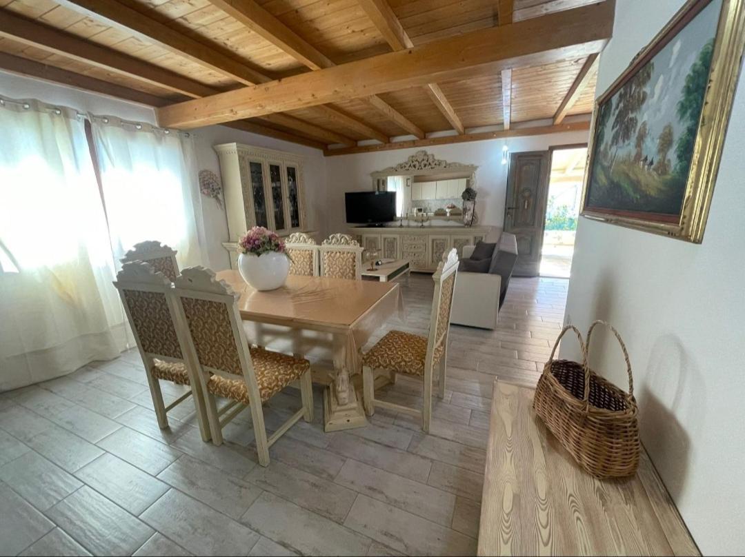 Il Casale Villa Budoni Buitenkant foto